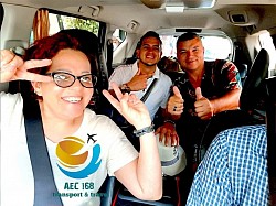 บริการนำเที่ยวทั่วไทย และเป็นศูนย์กลางรถแท็กซี่ private บริการตลอด 24 ชั่วโมง