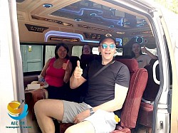 บริการนำเที่ยวทั่วประเทศไทยและเป็นศูนย์กลางรถแท็กซี่ private บริการตลอด 24 ชั่วโมง